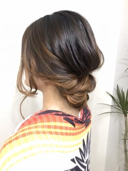 ティーラボ(T Labo)の写真/《赤坂/ヘアアレンジ》ちょっとしたお出かけスタイルも可愛く◎カジュアルなアレンジも得意＊【赤坂】