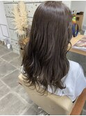 ロングヘア/透明感カラー/アッシュベージュ/夏目寧々