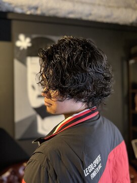 バーバーショップ レガロ(REGALO) 無造作パーマ　ミディアムスタイル