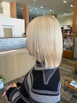 サロンド ベレーザ トータ(salao de beleza tota)&nbsp;切りっぱなしボブ