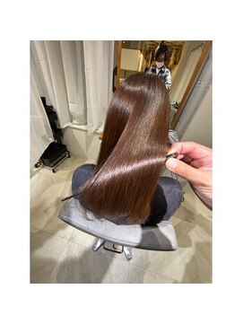 ラヴィエ(RAVIE) 【半田・髪質改善】縮毛矯正/トリートメント/マンツーマン