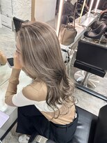 ブレンド 渋谷(BLend)&nbsp;ハイライトミディアムヘア暗めカラーオリーブグレー