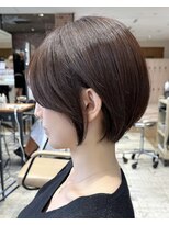 アフロート ルヴア(AFLOAT RUVUA)&nbsp;【岩田莉奈】一人一人のオーダーメイドカットで骨格矯正　 新宿