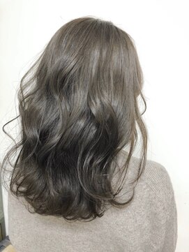 シーカ(siiqa) ナチュラルグレージュ☆