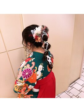 ヘアメイク ジェイエム ポニーテールアレンジ