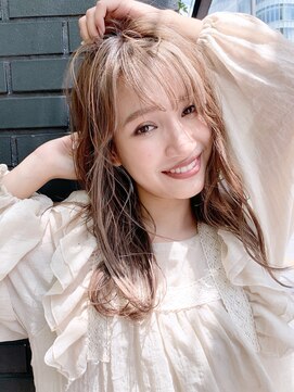 アイティー バイ アルバム 浦和店(IT by ALBUM) 柔らかウェーブ_くびれヘアビタミンカラーメルティカラー_28555