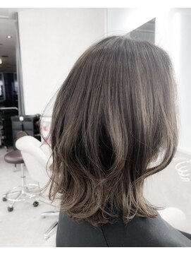 ウィクシー(wixy) 明るい白髪染め　ダークグレージュ　【臼井綾佑】