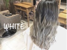 ホワイト 伊勢崎(WHITE)
