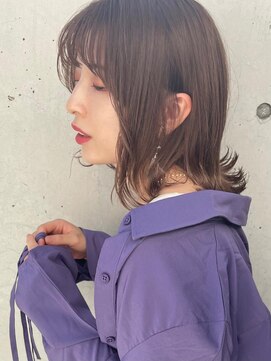 アトリエ フェム(atelier.fem) 外ハネボブ×ツヤ×透け感ブラウン