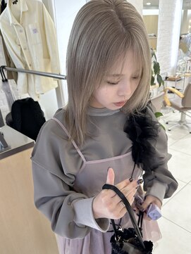 ヴァンカウンシル 金山(VANCOUNCIL kanayama) ホワイトグレージュミニウルフデジタルパーマ　DA １