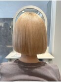 酸性ストレート/切りっぱなしボブ