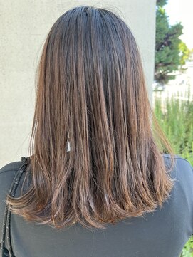 マカロンコワフュールドウシワカマル(macaron coiffure de ushiwakamaru) 顔まわりレイヤー