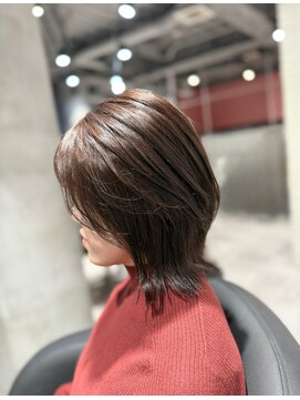 リーオオサカ(Lee Osaka) 【Lee大阪店】レイヤーカット×ミディアム/新出