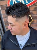 リバースパーマ フェードカット スキンフェード