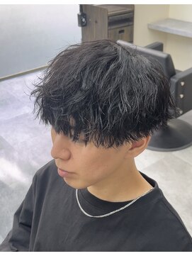 フイ 恵比寿(Hui) 波巻きパーマ/刈り上げマッシュ/緩め波巻き