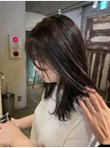 オリーブグレージュ　顔まわりレイヤーカット