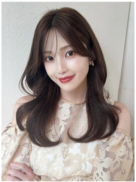 ラルユー 金山(LallYou) 韓国風レイヤー/外ハネくびれ/ミディアムレイヤー/ぱっつん前髪