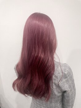 透明感あるカラーが好きな方必見☆あまり派手過ぎないナチュラルなワンポイントカラーから幅広く対応◎