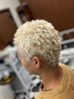 フランクス バーバー ウエストトウキョウ 吉祥寺店(FRANK’S BARBER WEST TOKYO)&nbsp;MEN’SHAIR波巻ツイストスパイラルフェザーパーマ吉祥寺
