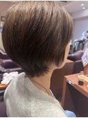ショートボブ 