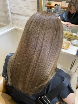 エム インターナショナル 白岡 キュート(EMU international CUTE) ブリーチからの移行も☆シルキーベージュ