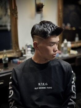 オールドカットクラブ(OLD CUT CLUB)の写真/【阪急塚口】再現性の高いカット＆トレンドパーマで垢抜ける！オンオフ決まる好印象メンズスタイルを提案