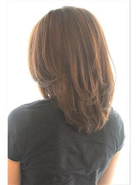 レウナ 外苑前(Reuna) 【３０代・４０代・５０代】大人女性ひし形ロングレイヤー