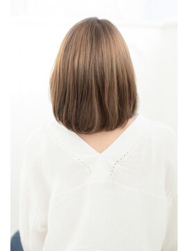 アトリア 川崎(Atria) 大人女性にオススメなミディアムボブ