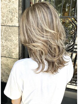 ヴォアソルヂェガーデン(Voasorte GARDEN) 【KIKA】ベージュハイライト