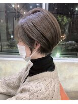 ナンバー アリア 三軒茶屋(N° aria)&nbsp;大人可愛い20代30代40代小顔ワンサイドショートボブ丸み前下がり