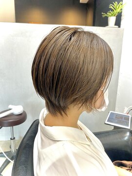 イン(in.) ショートボブ40