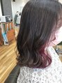 アグ ヘアー グロウ 石巻蛇田店(Agu hair grow) グレーXピンク。くすみ感に映えるピンクがかわいい。チラ見せ♪