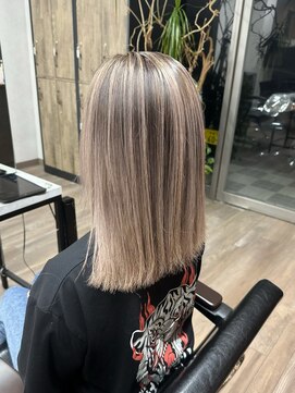 ヴィフ 大船(VIF) バレイヤージュ/ケアブリーチ/ダブルカラー白髪ぼかし脱白髪染め