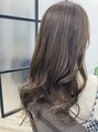 オーブ 甲賀(AUBE) くすみカラー。黄味を消しつつ、艶感を出したカラーです。