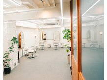 ベンジー オウン 代々木上原店(benji own)の雰囲気（ゆったり寛げる居心地の良い空間です。代々木上原/代々木八幡/）
