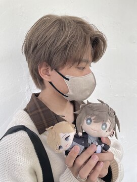 メンズマッシュウルフ×ミルクティーベージュ　推しカラー