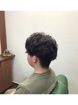 ナンバーエイト(number eight)&nbsp;10代20代/ニュアンスパーマ無造作ショートビジネスカジュアル