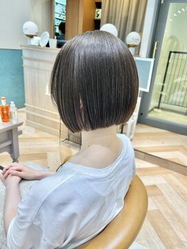 ロンド レグリーズ 立川(Lond leglise) タッセルボブ/ミニボブ/フェイスレイヤー/顔まわり/グレージュ