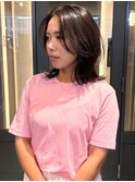 顔周りカット 艶髪 外ハネ ブラウンカラー ミディアムレイヤー