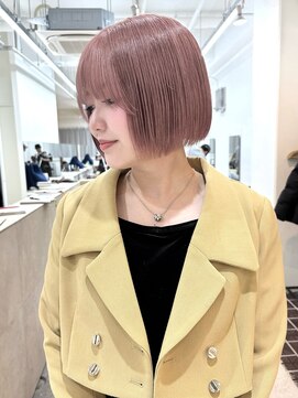 ニュート(Neut ) ピンクベージュ/ケアブリーチ/ハイトーンカラー/ボブ