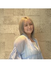 アースコアフュールボーテ 小山店(EARTH coiffure beaute)&nbsp;小林 桃子