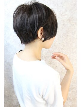 キャアリー(Caary) 福山市　ショートヘア　ショートボブ人気　Caaryグレージュ♪
