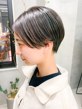 テトヘアー(teto hair) ハンサムショート 、前下がりショート、丸みショート