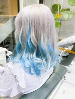 デイズ(days)&nbsp;DAYSにしかないインナーカラー/水色ビビッドイヤリングカラー