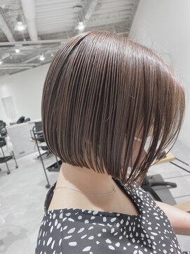 マリオ(mario) 透明感カラー☆パツっとボブ