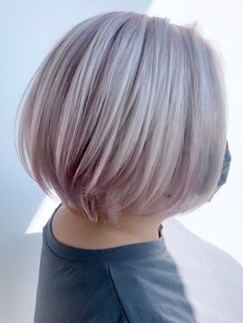 リンダバイネオリーブ 白楽店(Linda by neolive) ブリーチ2回で作るホワイトカラー・デザインカラー