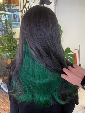 メロウ 神戸三宮(mellow) インナーカラー / グリーン × ダークグレー