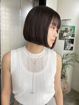 エイチ(811) 20代30代レイヤーカットショートアンブレラカラータッセルボブ