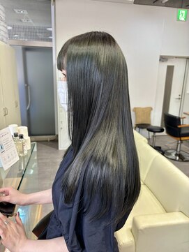 ジーニー 横浜(giinii) オリーブグレー