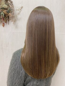 プランタン(Printemps) 大人可愛いシルキーベージュカラー透け感ストレートロングヘア